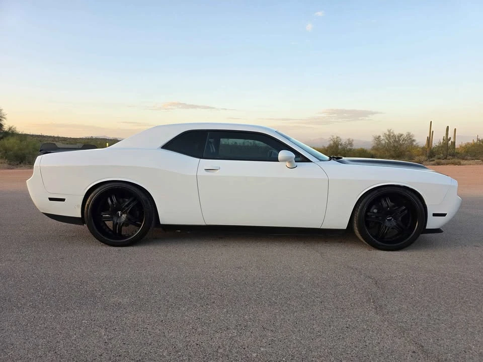 2011 Dodge Challenger 3rd Gen - Image 6 of 17