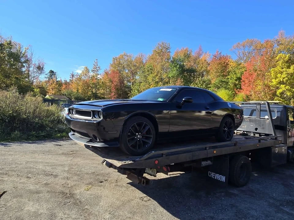 2011 Dodge Challenger 3rd Gen - Image 2 of 4