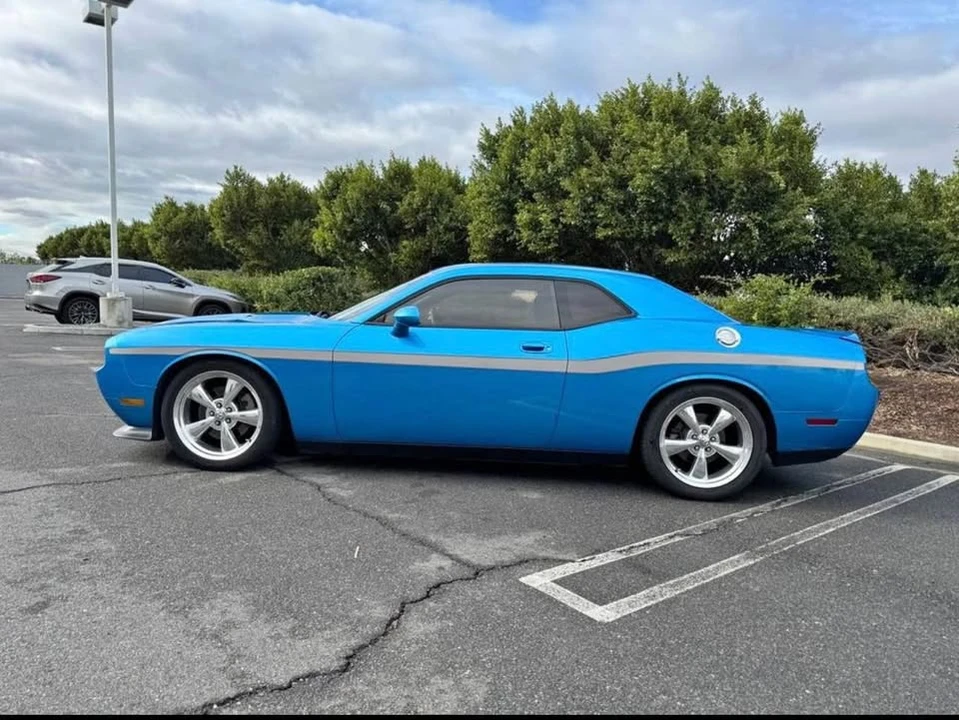 2011 Dodge Challenger 3rd Gen - Image 5 of 5