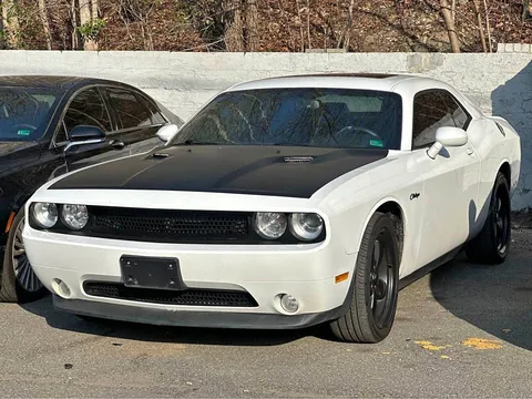 2011 Dodge Challenger R/T Plus Coupe