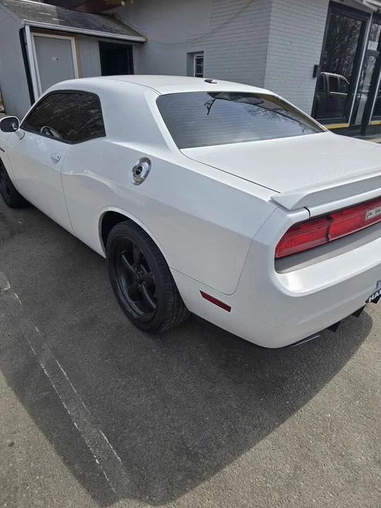 2011 Dodge Challenger 3rd Gen - Image 3 of 17