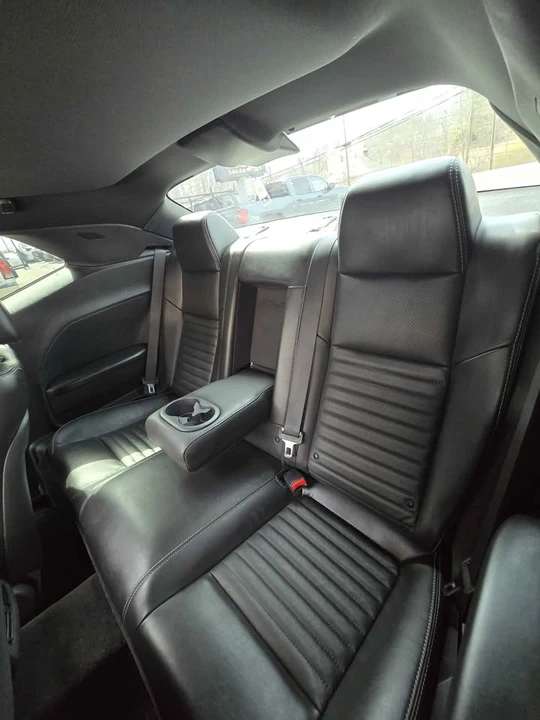 2011 Dodge Challenger 3rd Gen - Image 10 of 17