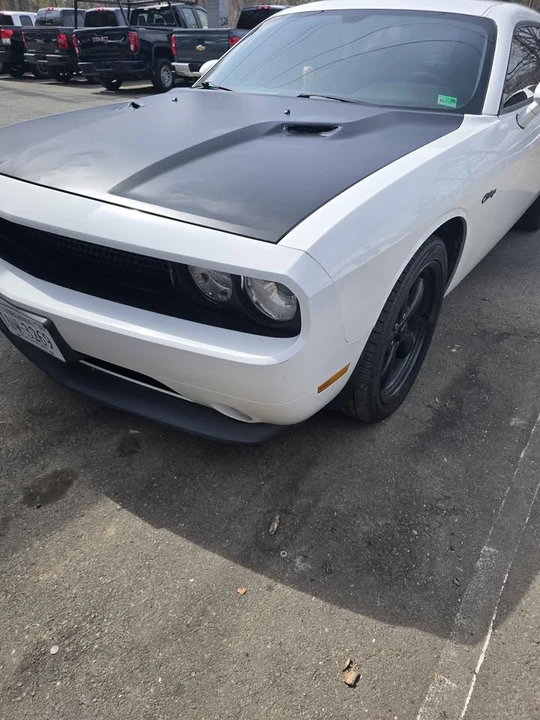 2011 Dodge Challenger 3rd Gen - Image 2 of 17