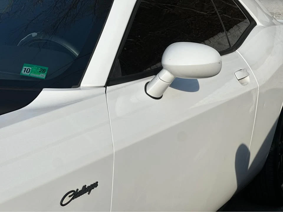 2011 Dodge Challenger 3rd Gen - Image 10 of 20