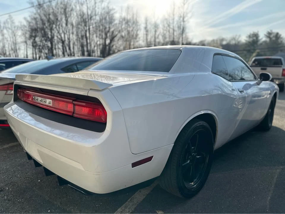 2011 Dodge Challenger 3rd Gen - Image 4 of 20