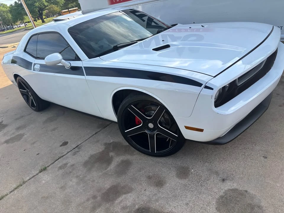 2011 Dodge Challenger 3rd Gen - Image 7 of 11