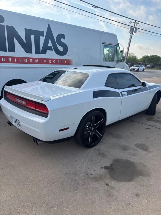 2011 Dodge Challenger 3rd Gen - Image 2 of 11