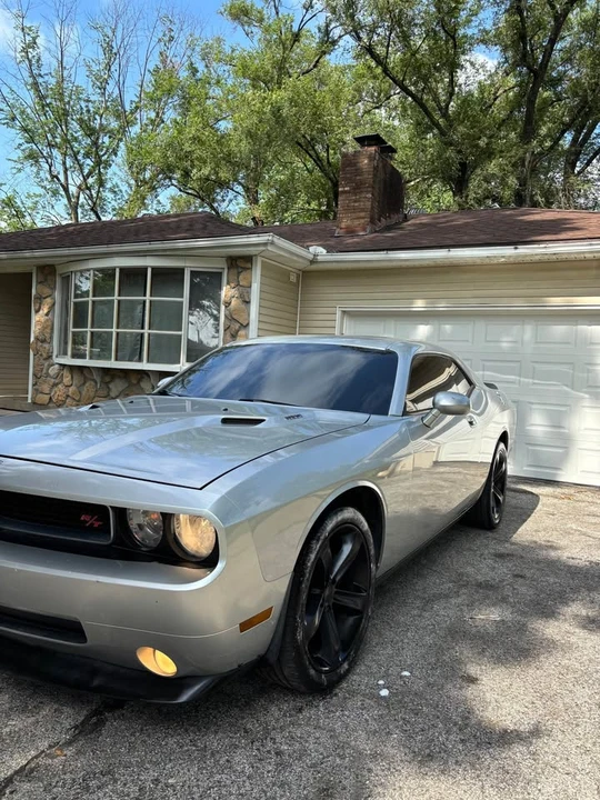 2011 Dodge Challenger 3rd Gen - Image 2 of 10