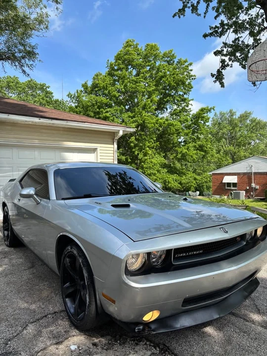 2011 Dodge Challenger 3rd Gen - Image 2 of 11