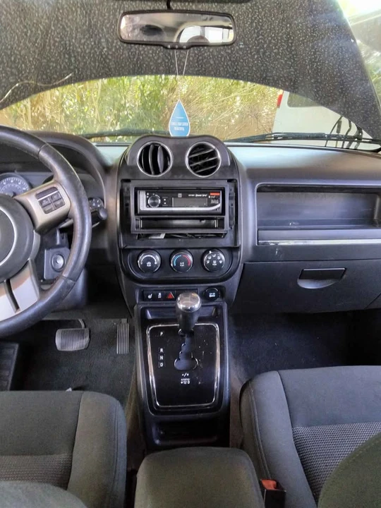 2011 Dodge Challenger 3rd Gen - Image 2 of 13