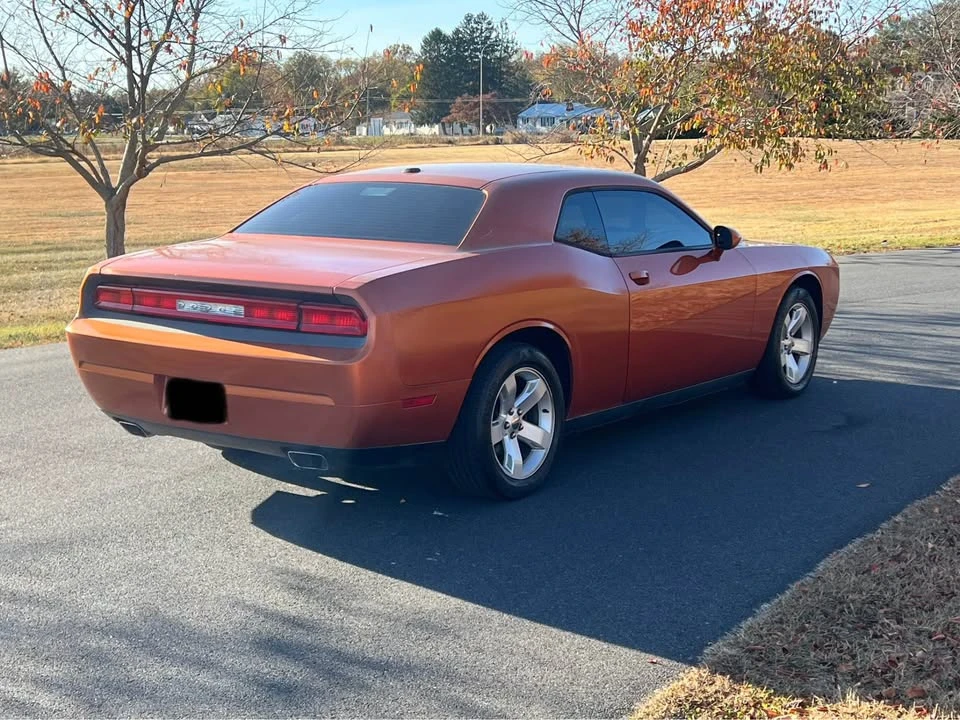 2011 Dodge Challenger 3rd Gen - Image 7 of 20
