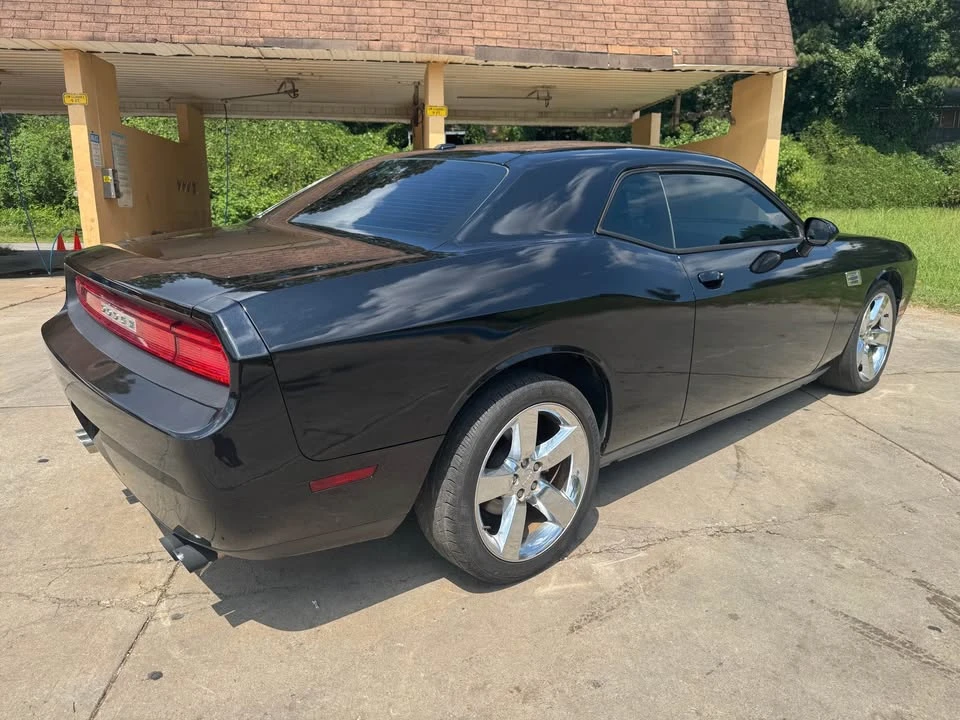 2011 Dodge Challenger 3rd Gen - Image 5 of 14