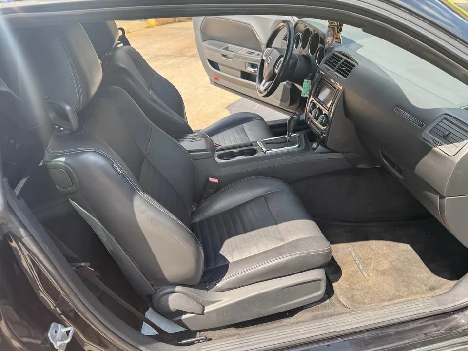 2011 Dodge Challenger 3rd Gen - Image 10 of 14