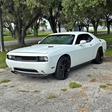2011 Dodge Challenger SE Coupe