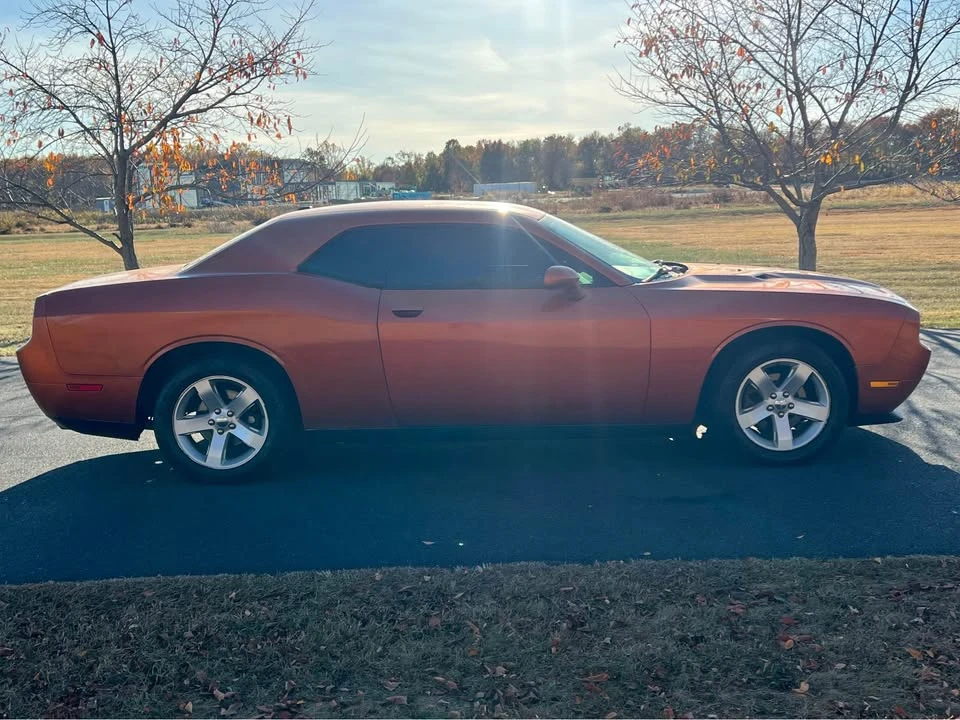 2011 Dodge Challenger 3rd Gen - Image 4 of 20