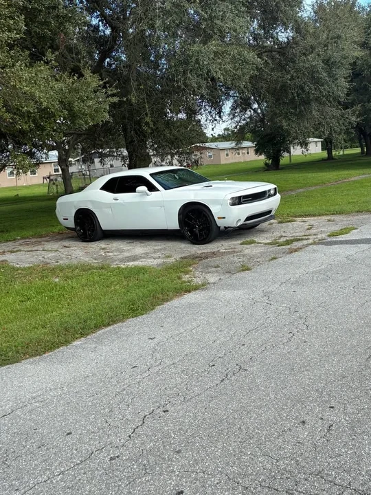2011 Dodge Challenger 3rd Gen - Image 2 of 5