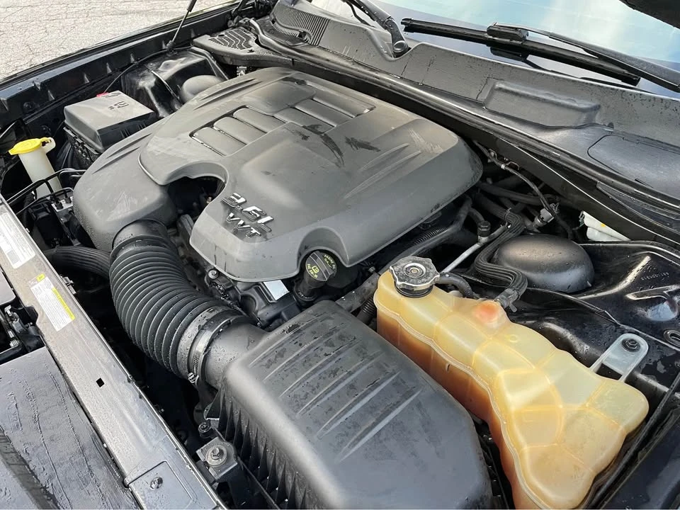 2011 Dodge Challenger 3rd Gen - Image 19 of 19