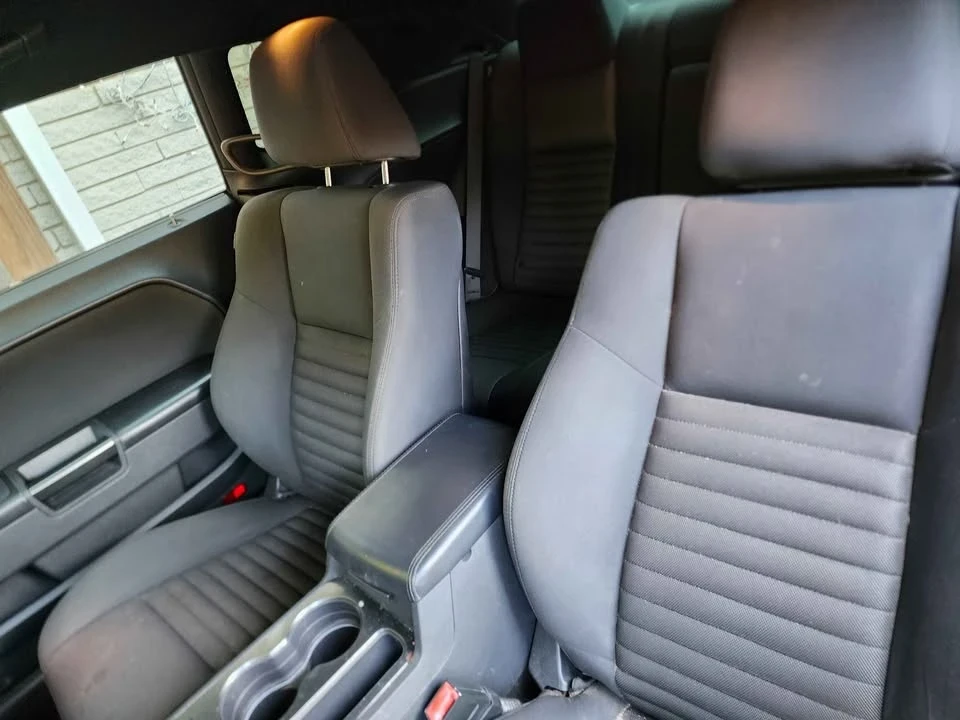 2011 Dodge Challenger 3rd Gen - Image 2 of 4
