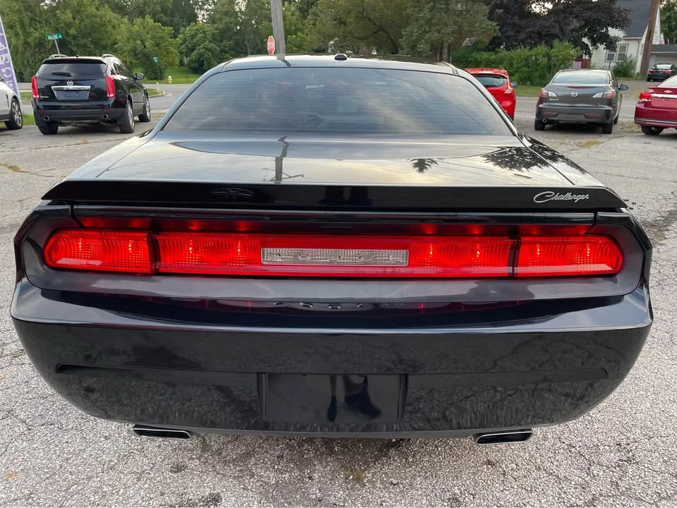 2011 Dodge Challenger 3rd Gen - Image 4 of 19