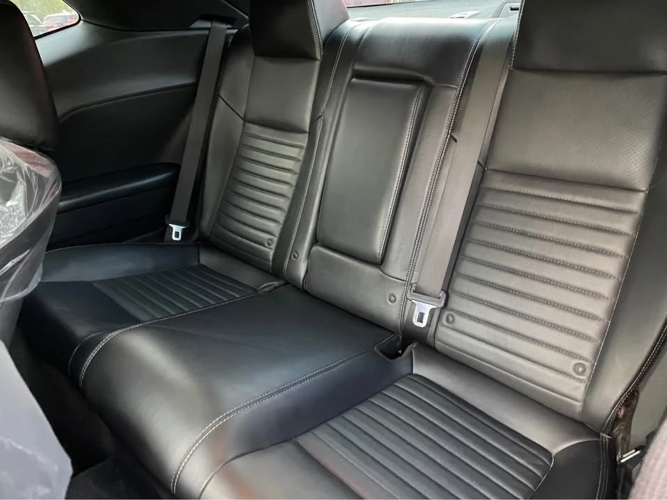 2011 Dodge Challenger 3rd Gen - Image 16 of 19