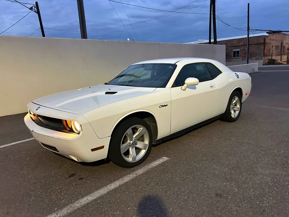2011 Dodge Challenger 3rd Gen - Image 8 of 15