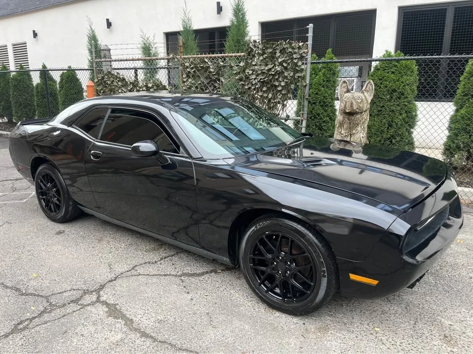 2011 Dodge Challenger 3rd Gen - Image 5 of 16