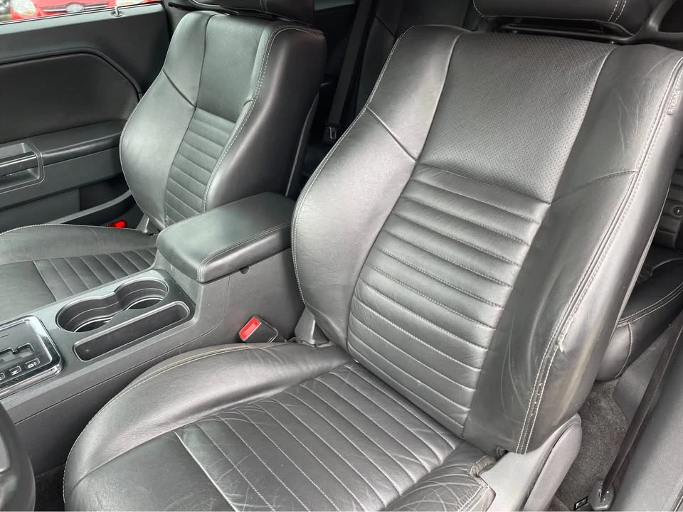 2011 Dodge Challenger 3rd Gen - Image 15 of 19