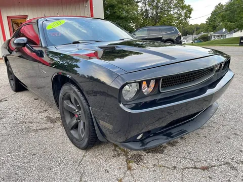 2011 Dodge Challenger SE
