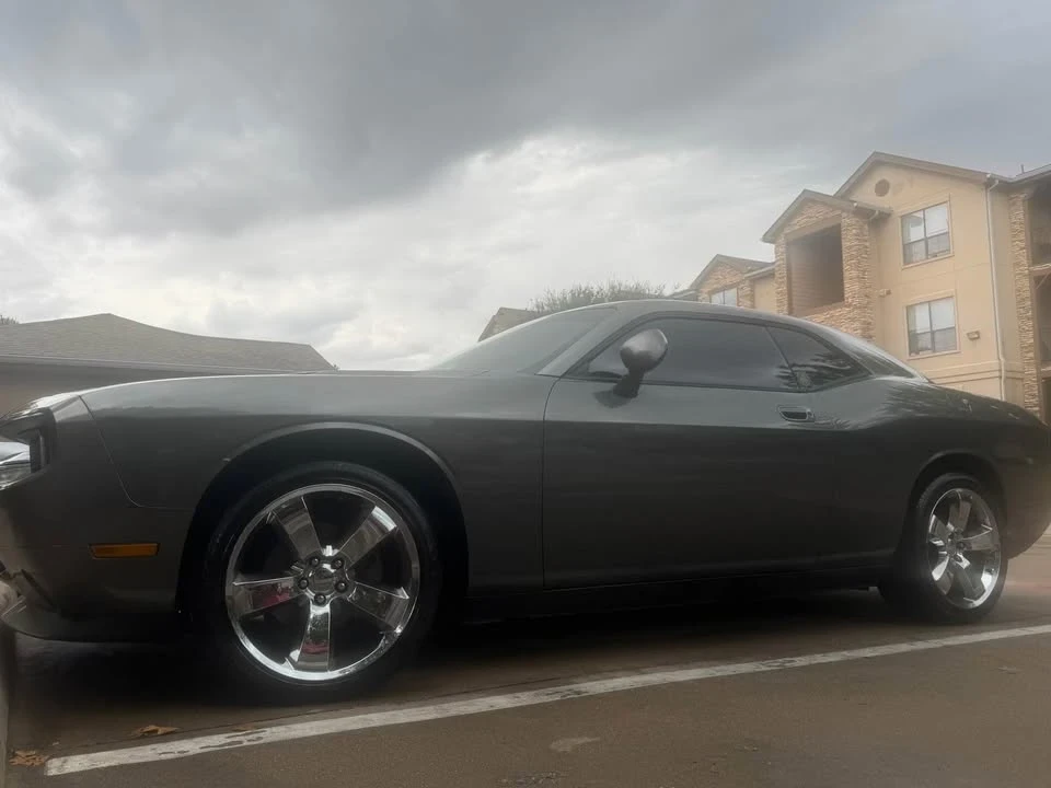 2011 Dodge Challenger 3rd Gen - Image 4 of 5