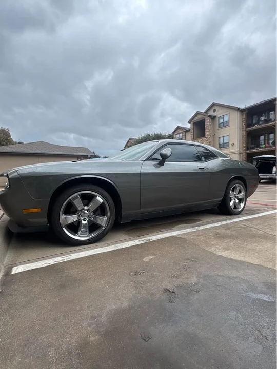 2011 Dodge Challenger 3rd Gen - Image 3 of 5