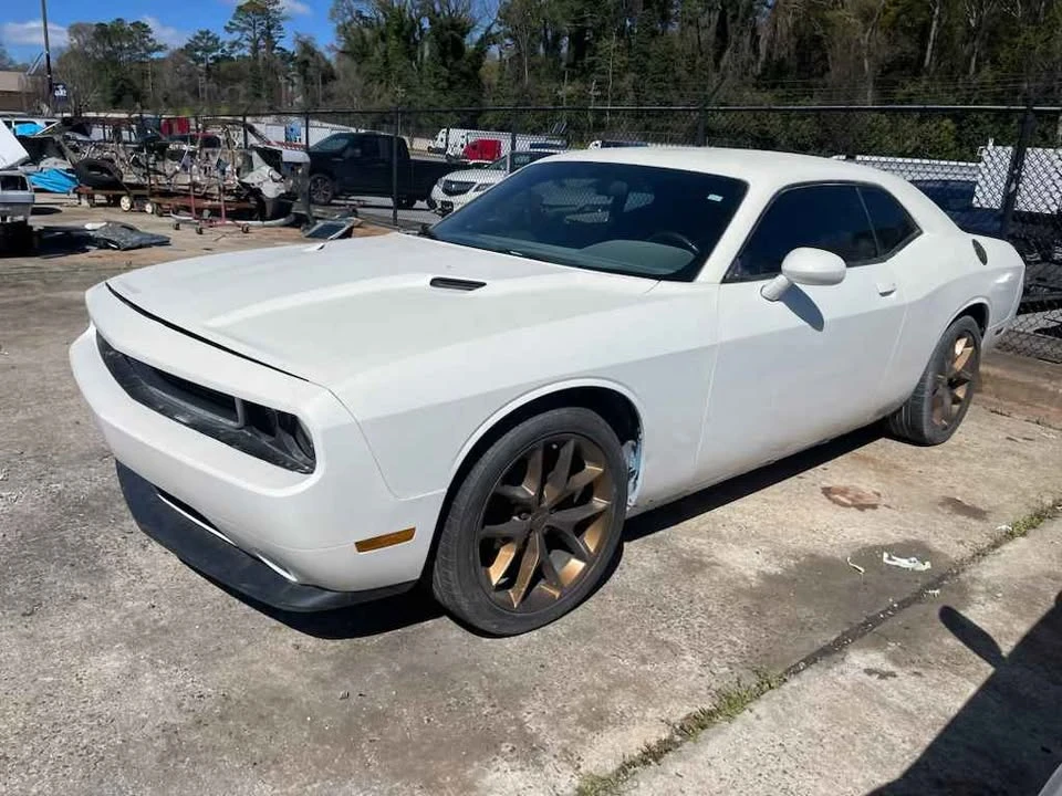 2011 Dodge Challenger 3rd Gen - Image 2 of 4
