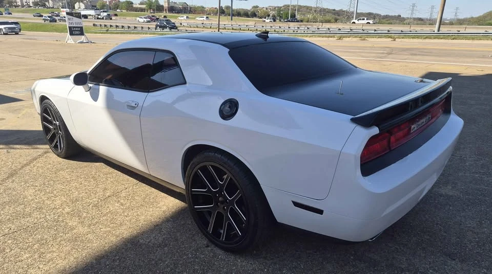 2011 Dodge Challenger 3rd Gen - Image 5 of 11