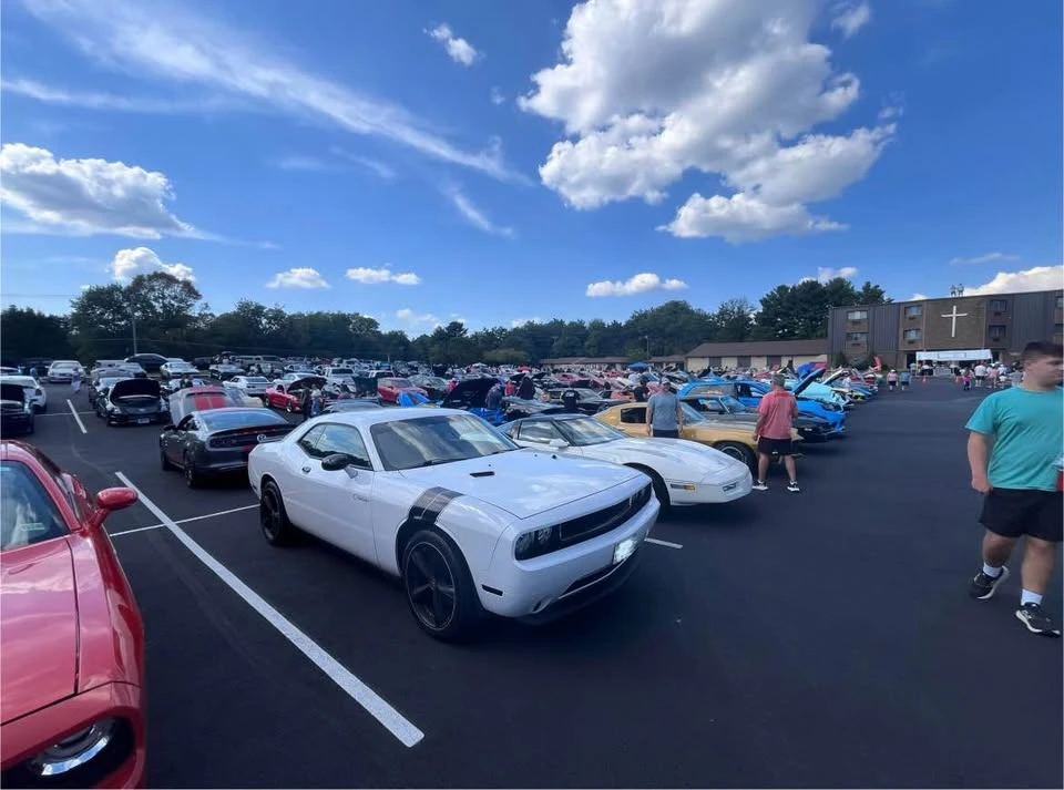 2011 Dodge Challenger 3rd Gen - Image 7 of 12