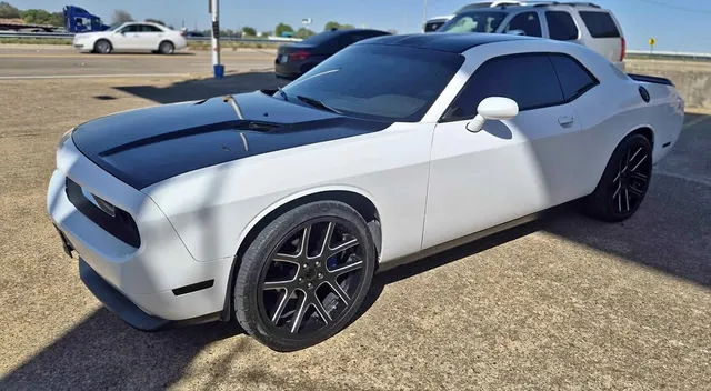 2011 Dodge Challenger SE Coupe