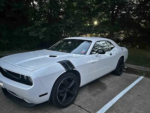 2011 Dodge Challenger SE Coupe