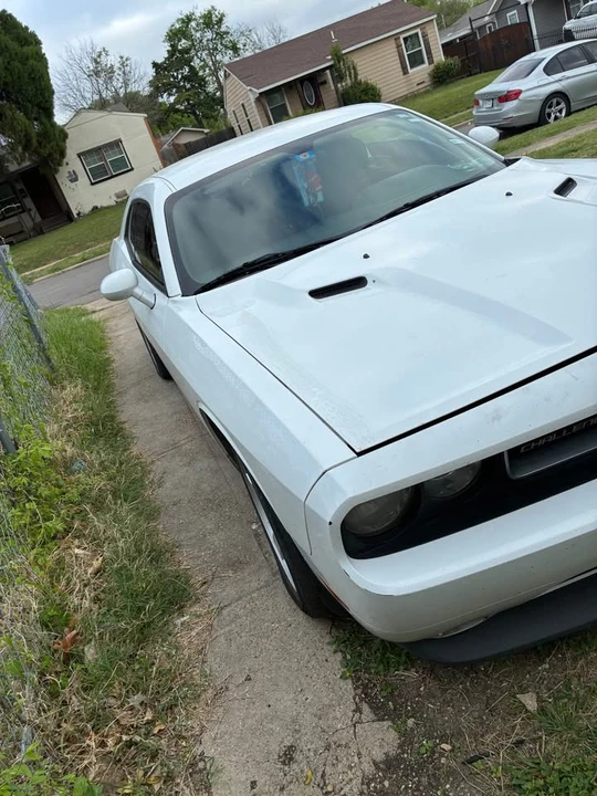 2011 Dodge Challenger 3rd Gen - Image 2 of 3