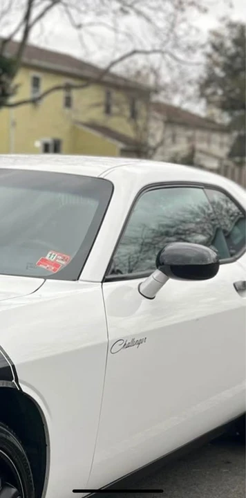 2011 Dodge Challenger 3rd Gen - Image 9 of 12