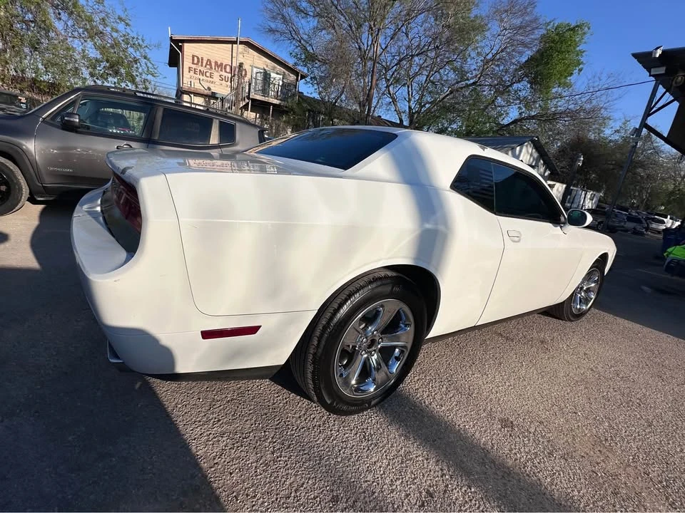 2011 Dodge Challenger 3rd Gen - Image 3 of 11