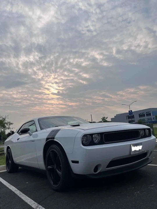 2011 Dodge Challenger 3rd Gen - Image 8 of 10
