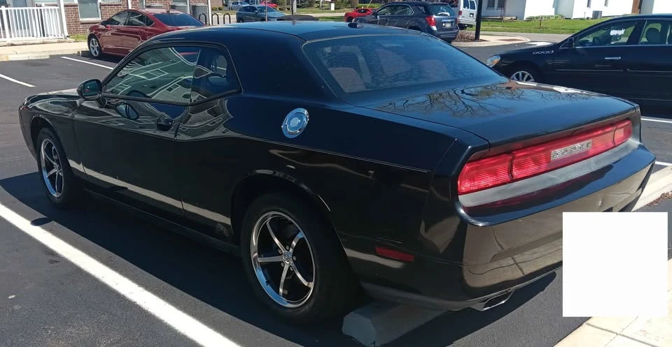 2011 Dodge Challenger 3rd Gen - Image 4 of 14