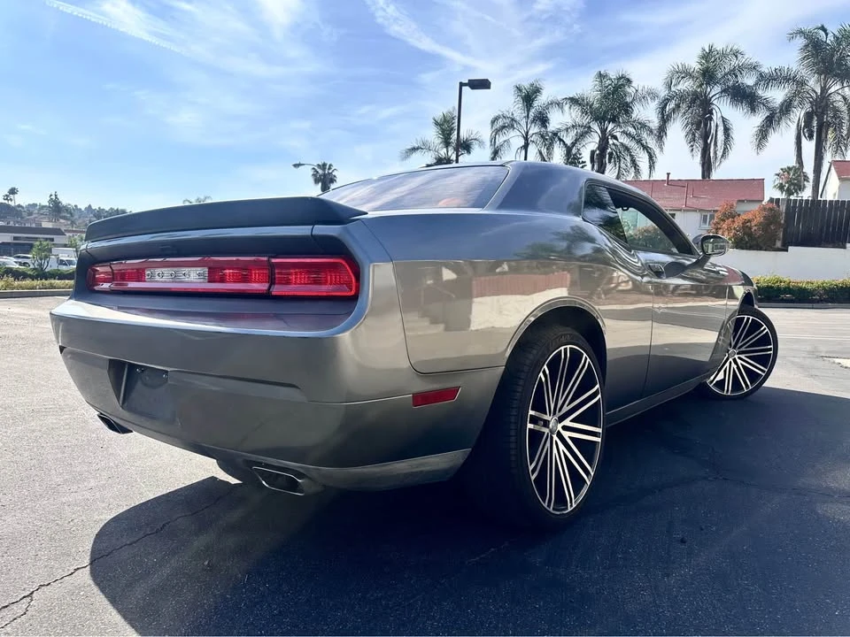 2011 Dodge Challenger 3rd Gen - Image 4 of 12