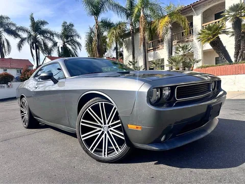 2011 Dodge Challenger SE Coupe