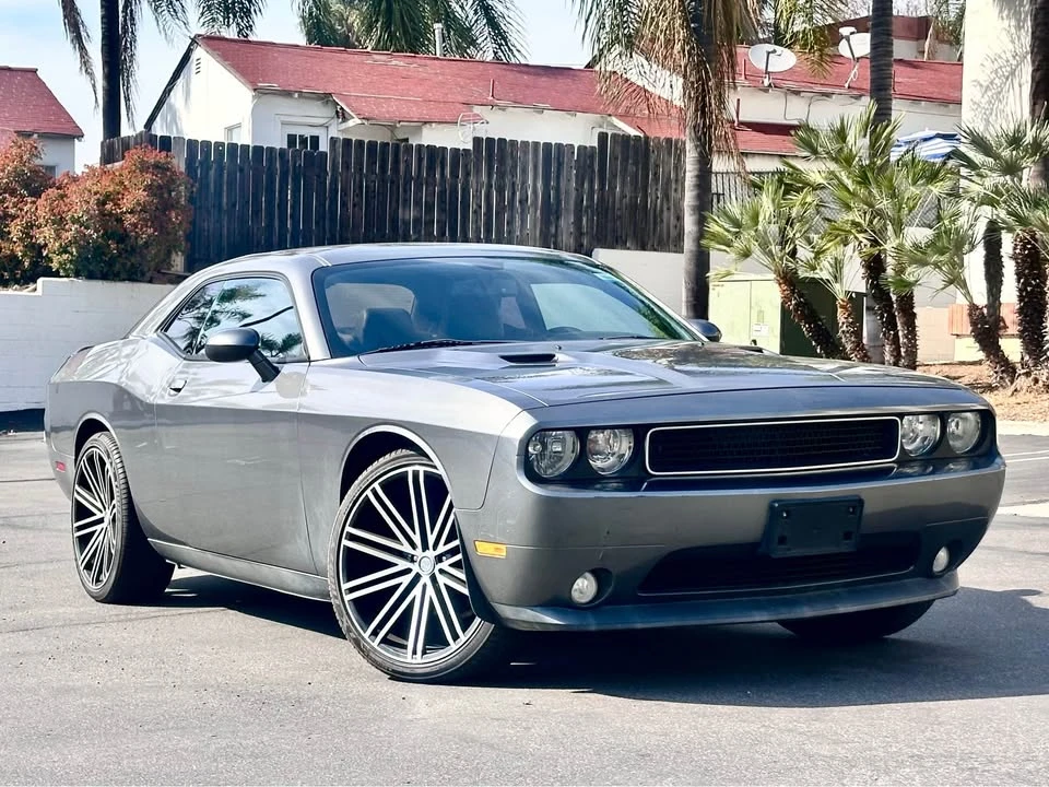 2011 Dodge Challenger 3rd Gen - Image 7 of 12
