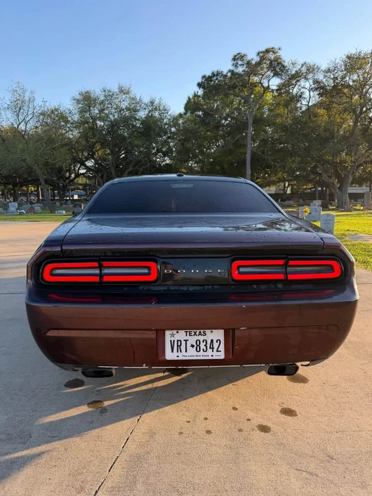 2011 Dodge Challenger 3rd Gen - Image 3 of 6
