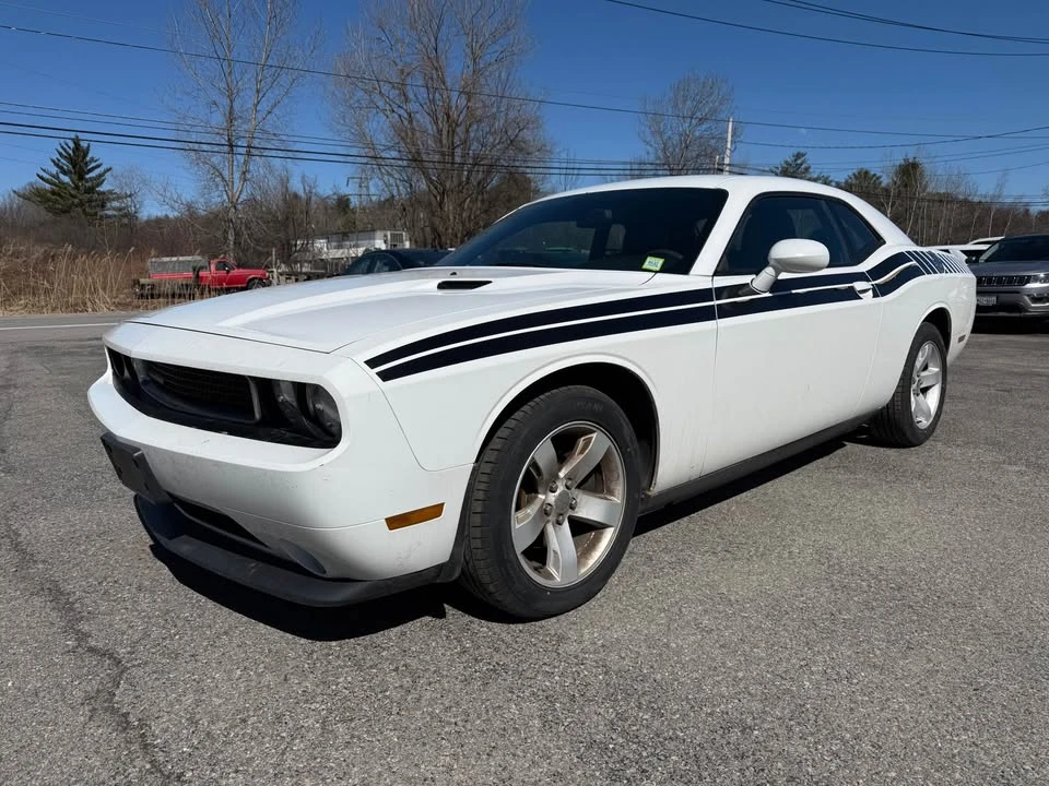 2011 Dodge Challenger 3rd Gen - Image 2 of 13