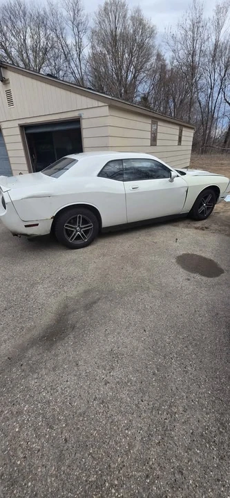 2011 Dodge Challenger 3rd Gen - Image 6 of 10
