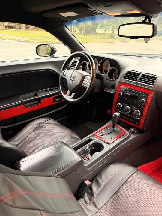 2011 Dodge Challenger 3rd Gen - Image 14 of 18