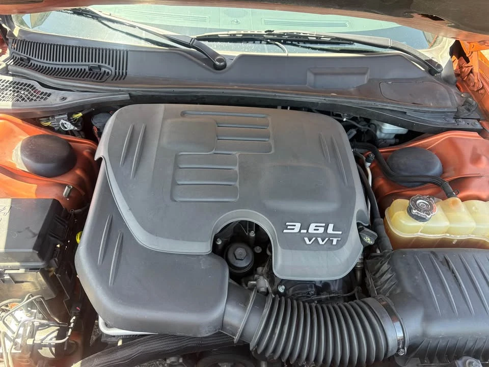 2011 Dodge Challenger 3rd Gen - Image 3 of 8