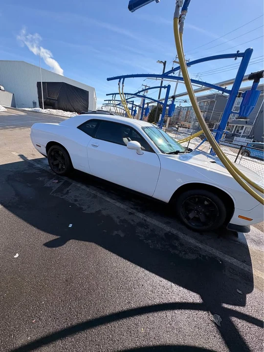 2011 Dodge Challenger 3rd Gen - Image 4 of 8