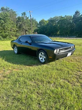 2011 Dodge Challenger SE